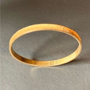 Vintage Trifari Gold Tone Bangle